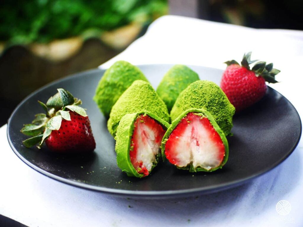 MatchaZuki วิธีทำ Matcha ChocolateDipped Strawberries