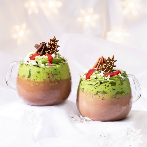 Matcha Macaron  